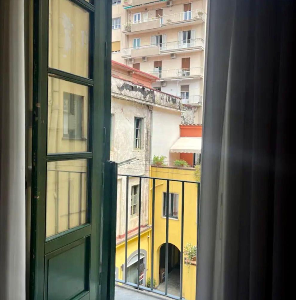 Maison Barriera - Luxury Suites - Salerno City Center Eksteriør billede