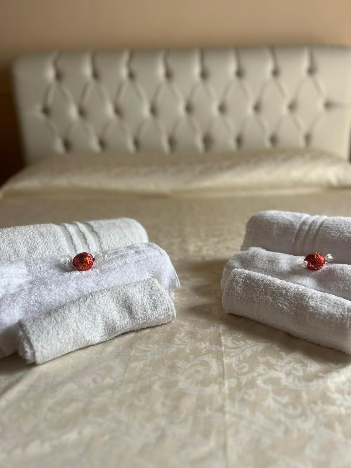 Maison Barriera - Luxury Suites - Salerno City Center Eksteriør billede