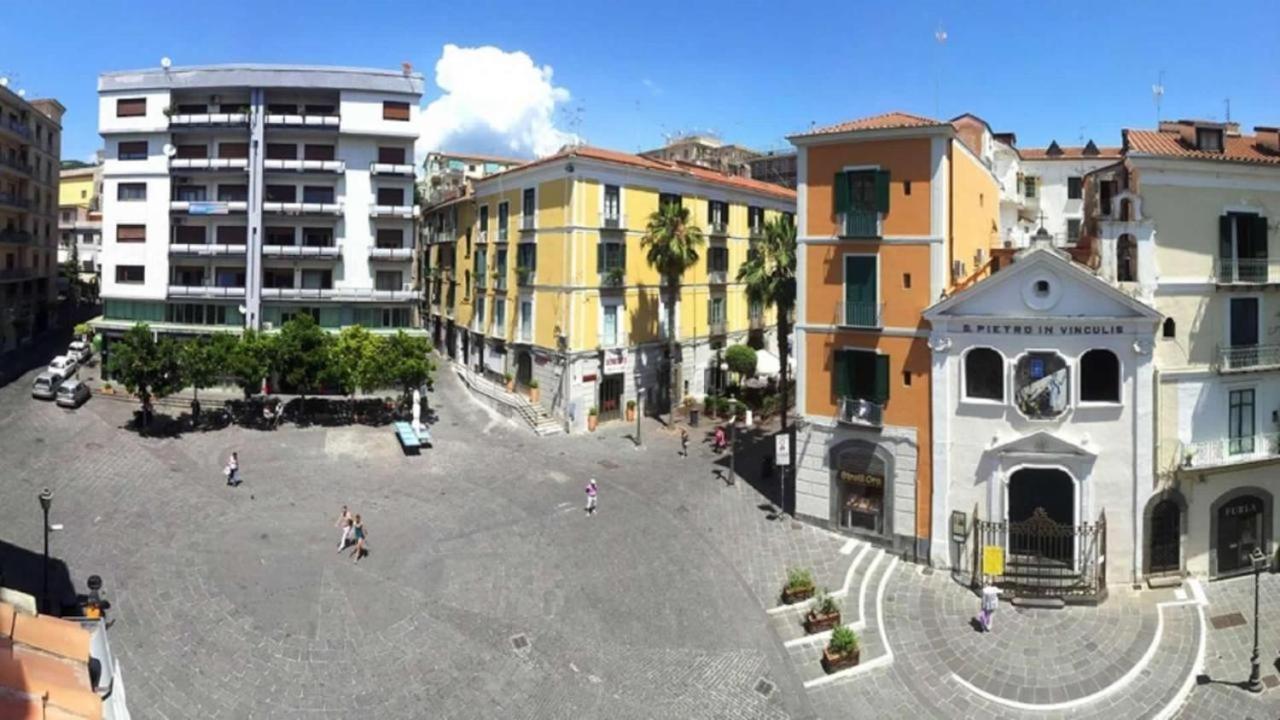 Maison Barriera - Luxury Suites - Salerno City Center Eksteriør billede